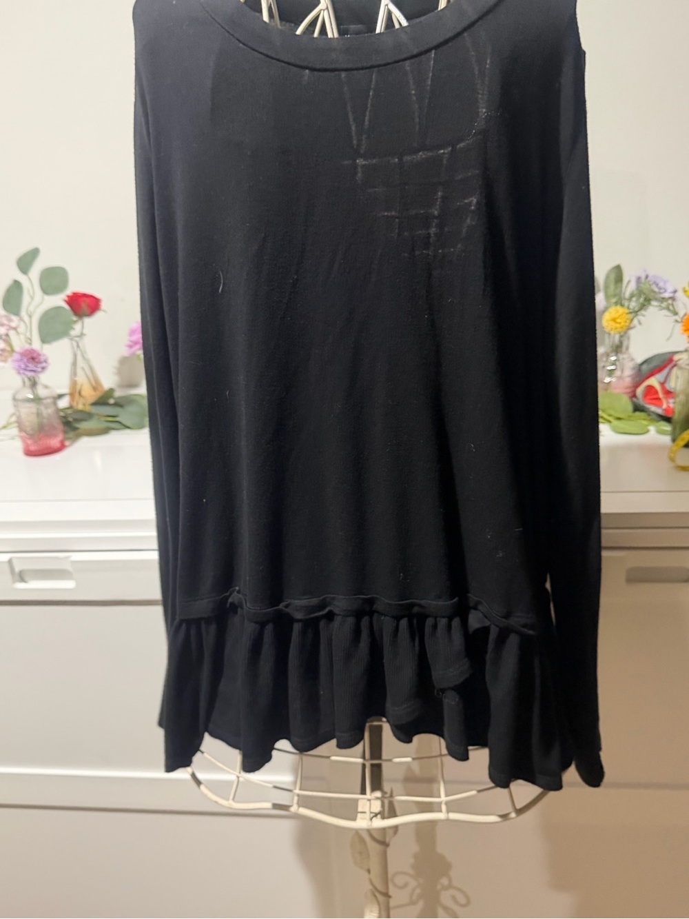 Karen Kane Black Long Sleeve Ruffle-Hem Top